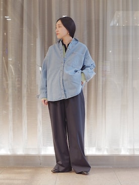 「アイテム（ローファー）」を使った、増田さん（レディース・157cm）の冬コーディネート