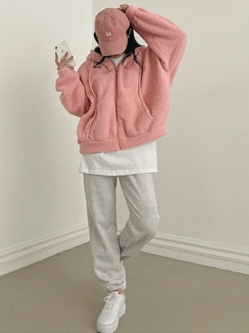 「DHOLIC（ディーホリック）のアイテム（スウェットパンツ）」を使った、ディーホリックさん（レディース・160cm）の冬コーディネート