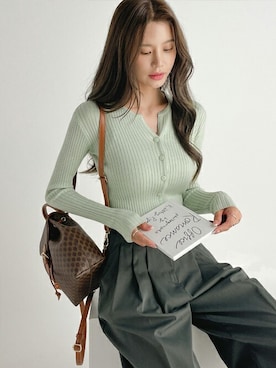 「DHOLIC（ディーホリック）のアイテム（カーディガン/ボレロ）」を使った、ディーホリックさん（レディース・164cm）の春コーディネート