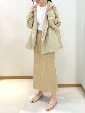 「アイテム（マウンテンパーカー）」を使った、本社 プレスさん（レディース・170cm）の春コーディネート