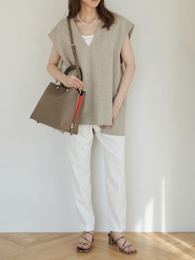 「アイテム（ベスト）」を使った、本社 プレスさん（レディース・160cm）の春コーディネート