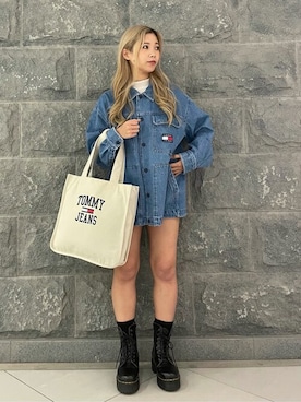 「アイテム（バッグ、ホワイト系）」を使った、公式TOMMY HILFIGERさん（レディース・158cm）の春コーディネート