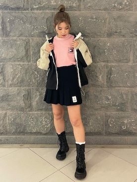 公式TOMMY HILFIGERさん（メンズ・173cm）の春コーディネート