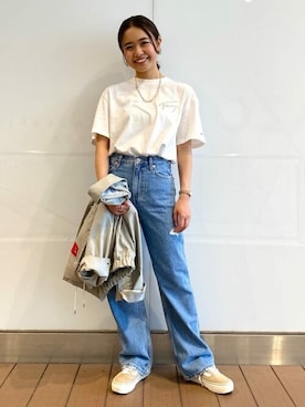 「tommy jeans（トミー ジーンズ）のアイテム」を使った、公式TOMMY HILFIGERさん（レディース・160cm）の春コーディネート