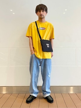 「tommy jeans（トミー ジーンズ）のアイテム」を使った、公式TOMMY HILFIGERさん（メンズ・174cm）の春コーディネート