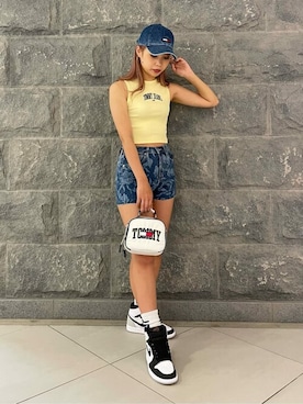 公式TOMMY HILFIGERさん（メンズ・158cm）の春コーディネート