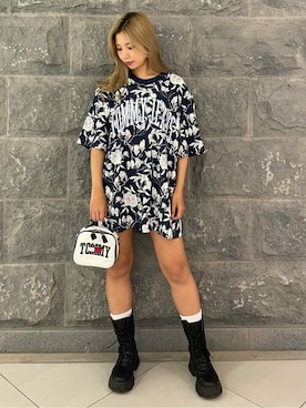 「tommy jeans（トミー ジーンズ）のアイテム」を使った、公式TOMMY HILFIGERさん（レディース・158cm）の春コーディネート
