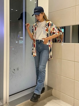 「tommy jeans（トミー ジーンズ）のアイテム」を使った、公式TOMMY HILFIGERさん（レディース・158cm）の春コーディネート
