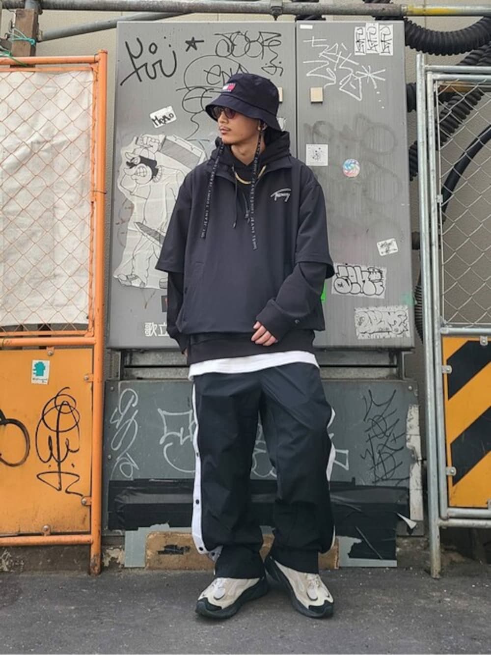 公式TOMMY HILFIGER(TOMMY HILFIGER)｜tommy jeansのマウンテン 