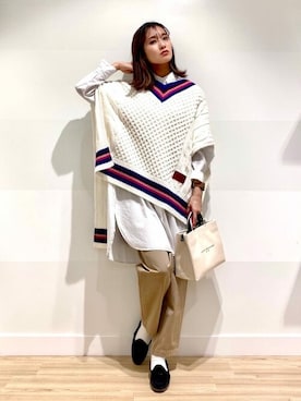 「TOMMY HILFIGER（トミーヒルフィガー）のアイテム」を使った、公式TOMMY HILFIGERさん（レディース・166cm）の冬コーディネート