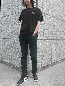 公式TOMMY HILFIGERさん(メンズ・185cm)の春コーディネート