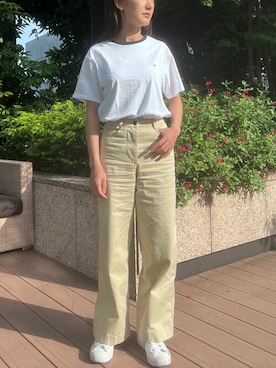 「TOMMY HILFIGER（トミーヒルフィガー）のアイテム」を使った、公式TOMMY HILFIGERさん（レディース・163cm）の春コーディネート