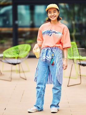 「TOMMY HILFIGER（トミーヒルフィガー）のアイテム」を使った、公式TOMMY HILFIGERさん（レディース・160cm）の春コーディネート