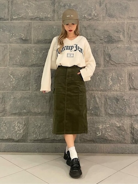 「tommy jeans（トミー ジーンズ）のアイテム」を使った、公式TOMMY HILFIGERさん（レディース・158cm）の秋コーディネート