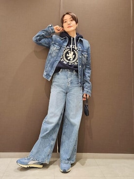 「TOMMY HILFIGER（トミーヒルフィガー）のアイテム」を使った、公式TOMMY HILFIGERさん（レディース・163cm）の冬コーディネート