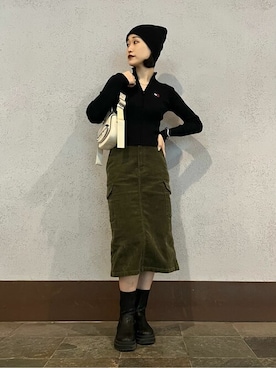 「tommy jeans（トミー ジーンズ）のアイテム」を使った、公式TOMMY HILFIGERさん（レディース・168cm）の冬コーディネート