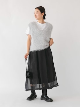 「アイテム（ベスト、シルバー系）」を使った、titivateさん（レディース・164cm）の秋コーディネート