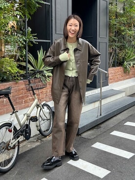 「アイテム（ミリタリージャケット、ブラウン系）」を使った、titivateさん（レディース・166cm）の冬コーディネート