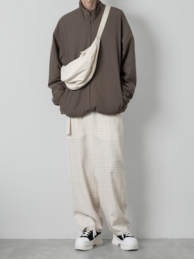 「wrou（ロウ）のアイテム（ジャケット/アウター）」を使った、AT_MMさん（メンズ・173cm）の秋コーディネート