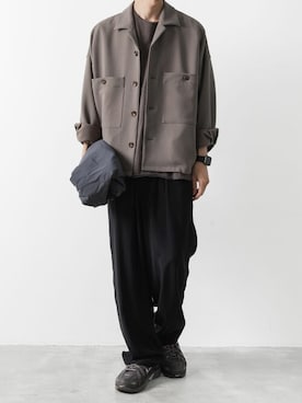 「アイテム（スラックス）」を使った、AT_MMさん（メンズ・173cm）の夏コーディネート