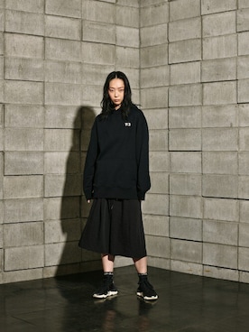 「アイテム（レッグウェア）」を使った、Y-3さん（レディース・173cm）の夏コーディネート