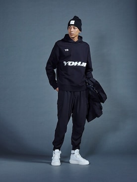 「アイテム（ニットキャップ/ビーニー）」を使った、Y-3さん（メンズ・186cm）の秋コーディネート