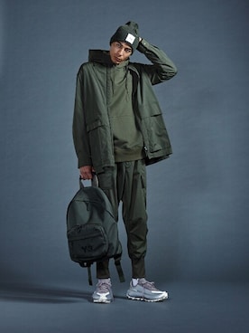 「アイテム（レッグウェア）」を使った、Y-3さん（メンズ・186cm）の秋コーディネート