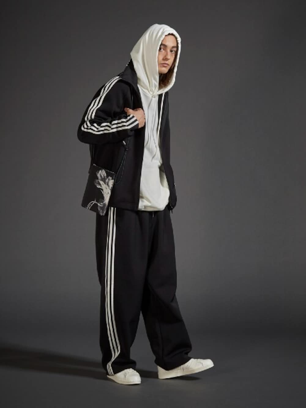 【Y-3 × adidas】ロングトラックジャケット Sサイズ Y-3 x Adidas トラックジャケット | ブラック | FARFETCH JP