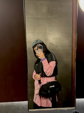 「アイテム（スカート）」を使った、Shaneさん（レディース・165cm）の春コーディネート