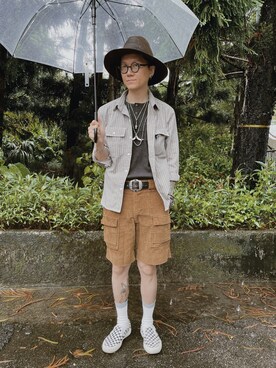 「Engineered Garments（エンジニアードガーメンツ）のアイテム（スリッポン）」を使った、Rïko Chang(張瑞摳)さん（メンズ・178cm）の秋コーディネート