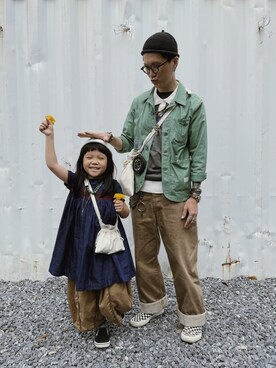 「Engineered Garments（エンジニアードガーメンツ）のアイテム（スリッポン）」を使った、Rïko Chang(張瑞摳)さん（メンズ・178cm）の夏コーディネート
