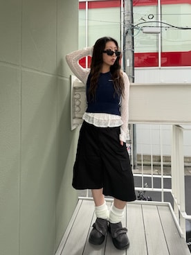 「アイテム（タンクトップ、ブルー系）」を使った、Maiさん（レディース・157cm）の秋コーディネート