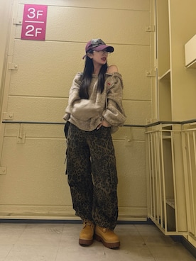 「アイテム（キャップ）」を使った、Maiさん（レディース・157cm）の秋コーディネート