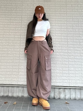 「アイテム（キャップ）」を使った、Maiさん（レディース・157cm）の秋コーディネート