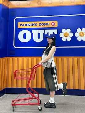 「AZUL by moussy（アズールバイマウジー）のアイテム（ショルダーバッグ）」を使った、Maiさん（レディース・157cm）の秋コーディネート