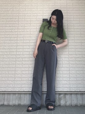 「EMODA」｜「アイテム（スラックス）」を使った、Maiさん（レディース・157cm）の春コーディネート