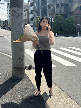 「ジーナシス」｜「アイテム（キャミソール）」を使った、古屋美咲さん（レディース・167cm）の春コーディネート