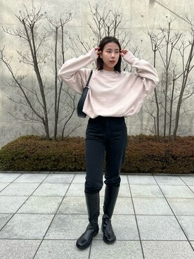 「ジーナシス」｜「アイテム（スウェット）」を使った、古屋美咲さん（レディース・167cm）の冬コーディネート