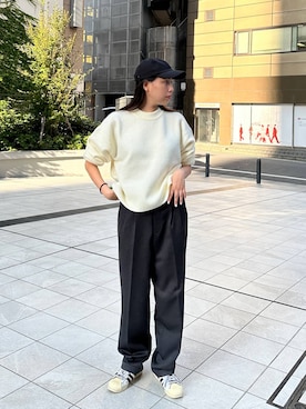 「JEANASIS（ジーナシス）のアイテム（キャップ）」を使った、古屋美咲さん（レディース・167cm）の秋コーディネート