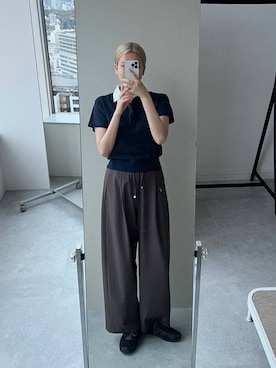 「JEANASIS（ジーナシス）のMIXマテリアルスニーカー/605838（スニーカー、ブラック系）」を使った、古屋美咲さん（レディース・167cm）の春コーディネート