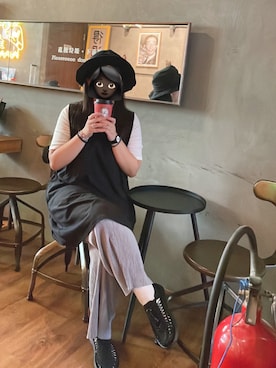 「今日のコーデ」｜「アイテム（パンツ、シルバー系）」を使った、Chloedesu👩🏿さん（レディース・153cm）の秋コーディネート