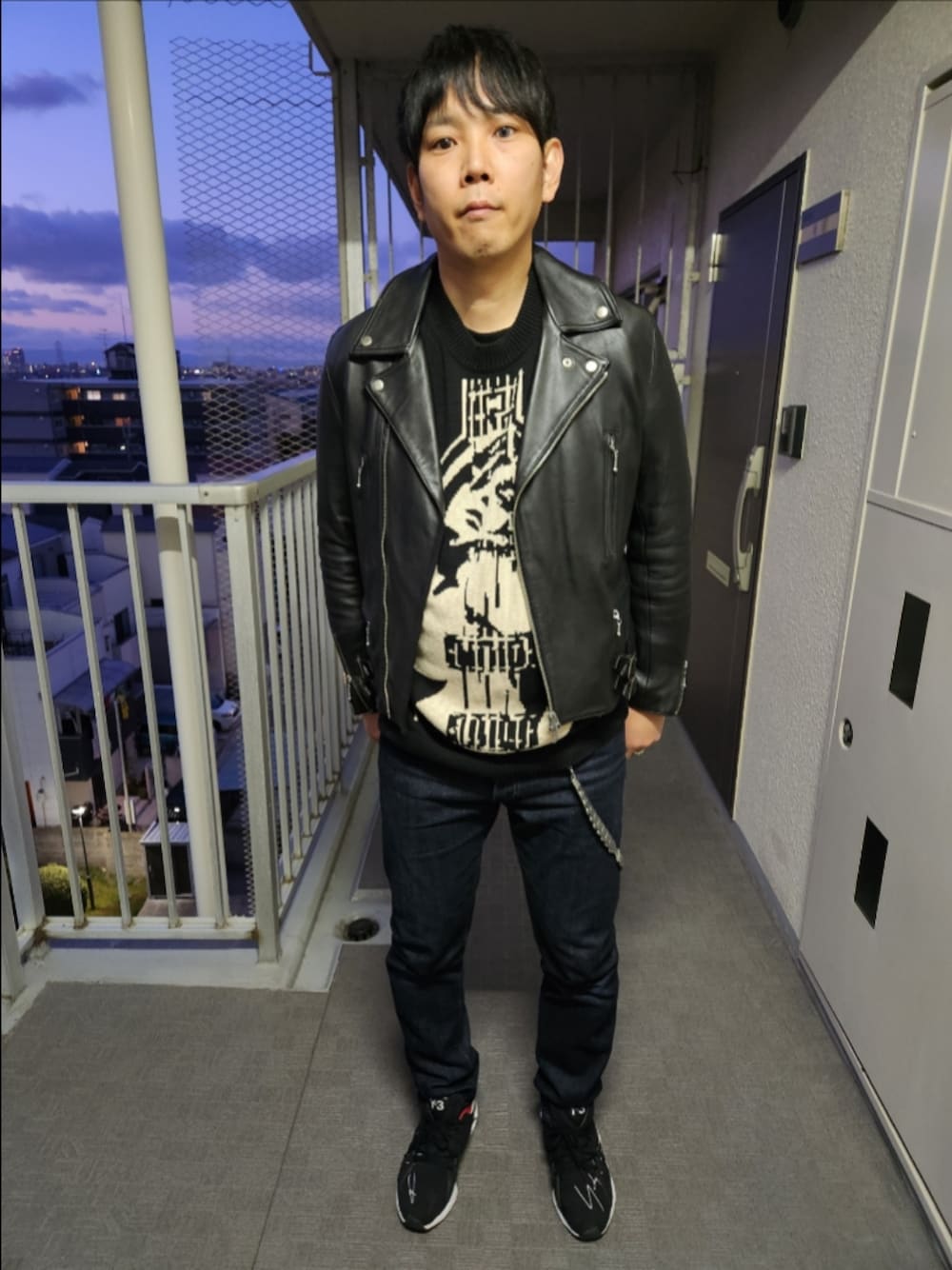 「アーバンリサーチロッソ、ヒステリックグラマー、リーバイスMade&Crafted、Y-3、epnok、春コーデ、ダブルライダース、GUITAR GIRL編込プルオーバー、511MADE IN JAPAN、FYW S-97、ウォレットチェーン、好きだなー、ロックテイスト」｜「URBAN RESEARCH ROSSOのアイテム（ライダースジャケット、ブラック系）」を使った、akkunn_akkunnさん（メンズ・180cm）の冬コーディネートの1枚目の写真