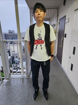 「アイテム（スニーカー）」を使った、akkunn_akkunnさん（メンズ・180cm）の秋コーディネート