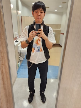 「MARITHE + FRANCOIS GIRBAUD（マリテフランソワジルボー）のアイテム（ベスト）」を使った、akkunn_akkunnさん（メンズ・180cm）の夏コーディネート