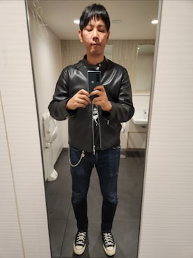 「アイテム（スニーカー）」を使った、akkunn_akkunnさん（メンズ・180cm）の秋コーディネート