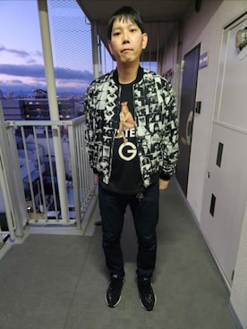 「Y-3（ワイスリー）のアイテム」を使った、akkunn_akkunnさん（メンズ・180cm）の春コーディネート