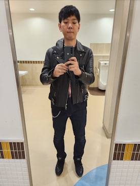 「アイテム（ウォレットチェーン）」を使った、akkunn_akkunnさん（メンズ・180cm）の秋コーディネート