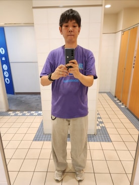 「ASICS（アシックス）のアイテム」を使った、akkunn_akkunnさん（メンズ・180cm）の秋コーディネート