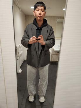 「アイテム（シューズ、シルバー系）」を使った、akkunn_akkunnさん（メンズ・180cm）の春コーディネート