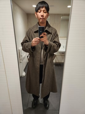 「アイテム（ステンカラーコート）」を使った、akkunn_akkunnさん（メンズ・180cm）の冬コーディネート